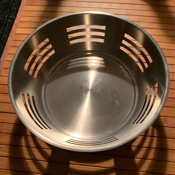 Stainless Steel Round Bread Basket - Picture 2 of 5